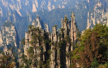 長沙出發(fā)到黃龍洞、張家界森林公園、天門山、鳳凰五日游